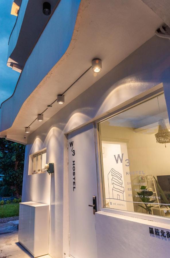 W3 Hostel Luodong Buitenkant foto