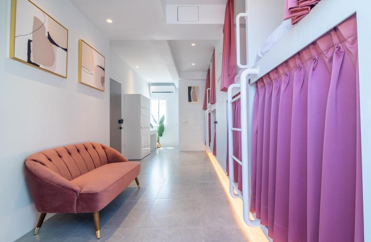 W3 Hostel Luodong Buitenkant foto