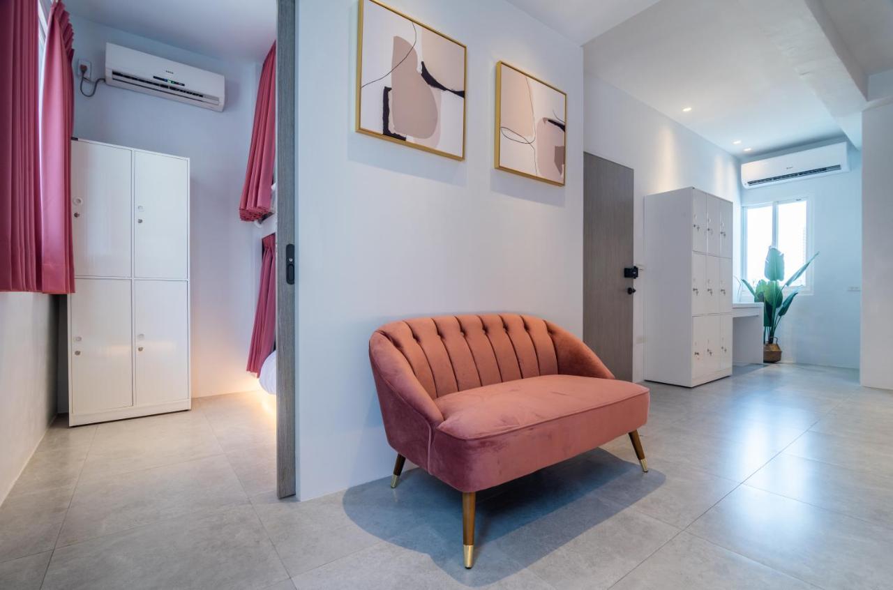 W3 Hostel Luodong Buitenkant foto