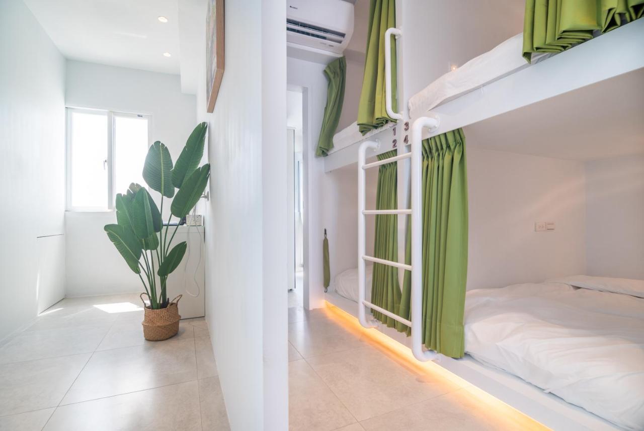 W3 Hostel Luodong Buitenkant foto