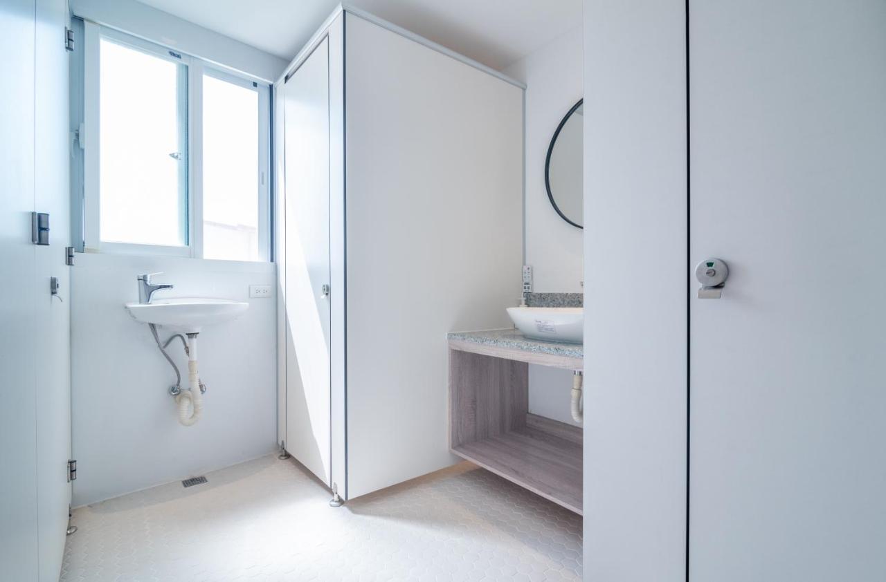 W3 Hostel Luodong Buitenkant foto