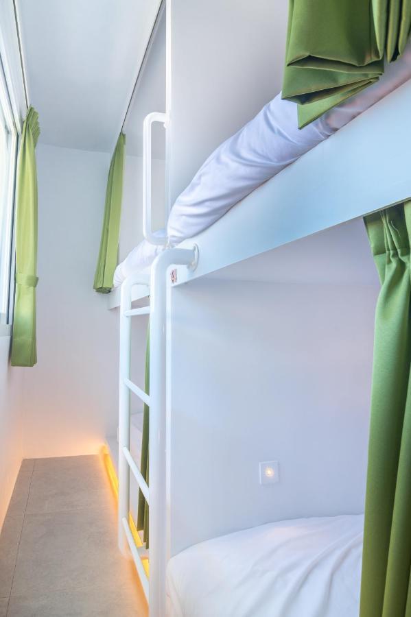 W3 Hostel Luodong Buitenkant foto
