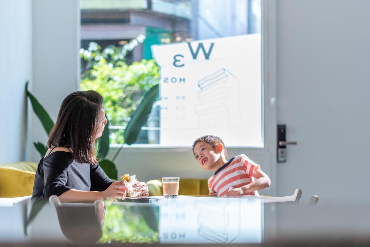 W3 Hostel Luodong Buitenkant foto