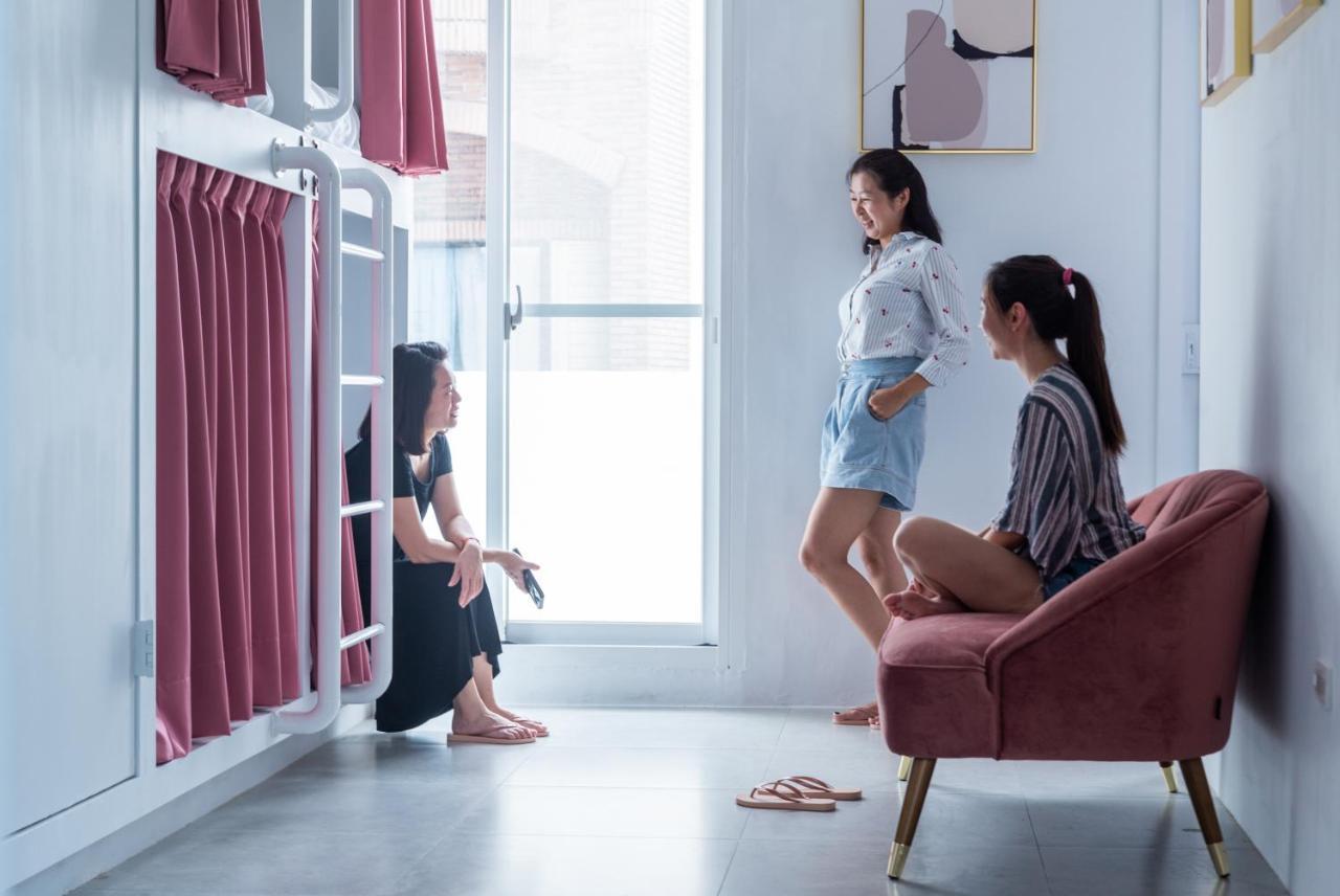 W3 Hostel Luodong Buitenkant foto
