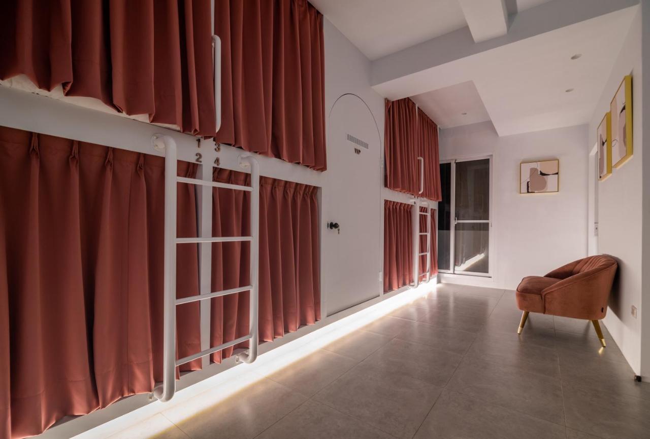 W3 Hostel Luodong Buitenkant foto
