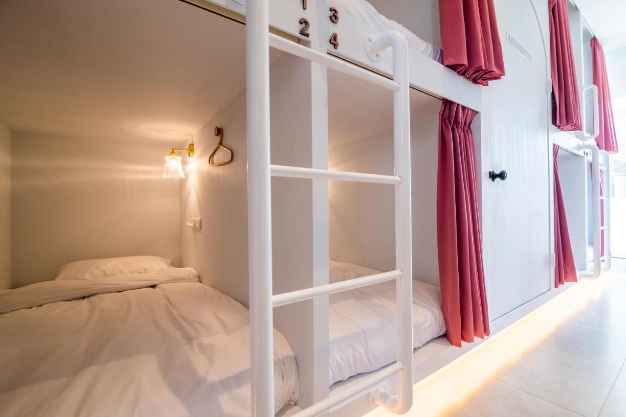 W3 Hostel Luodong Buitenkant foto