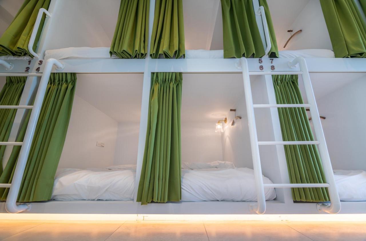 W3 Hostel Luodong Buitenkant foto